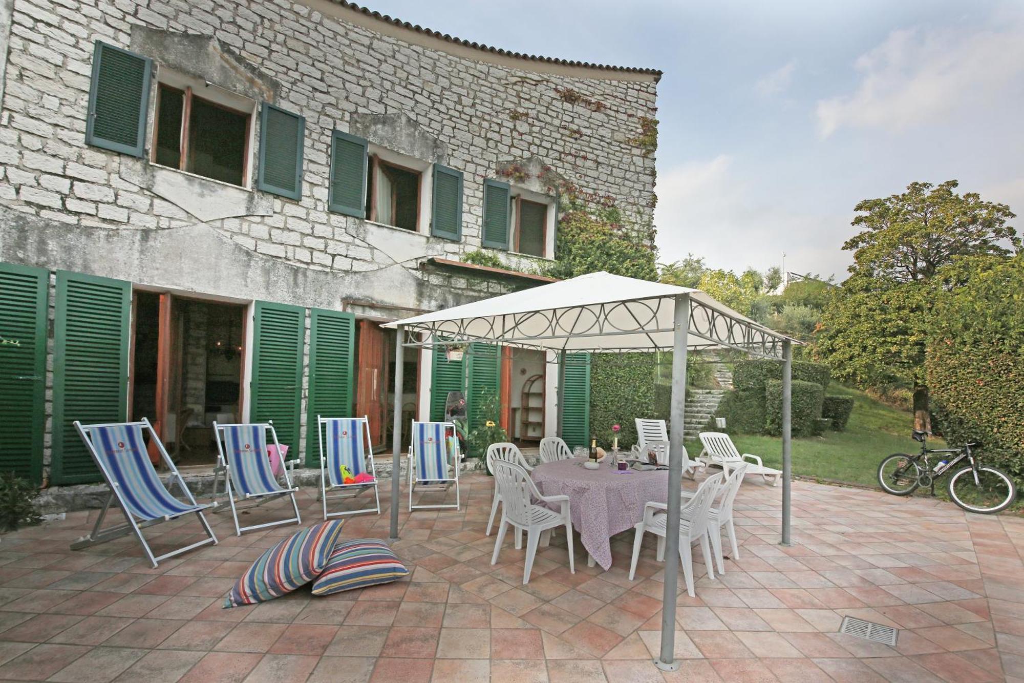 מנרבה דל גארדה Villenpark Sanghen מראה חיצוני תמונה