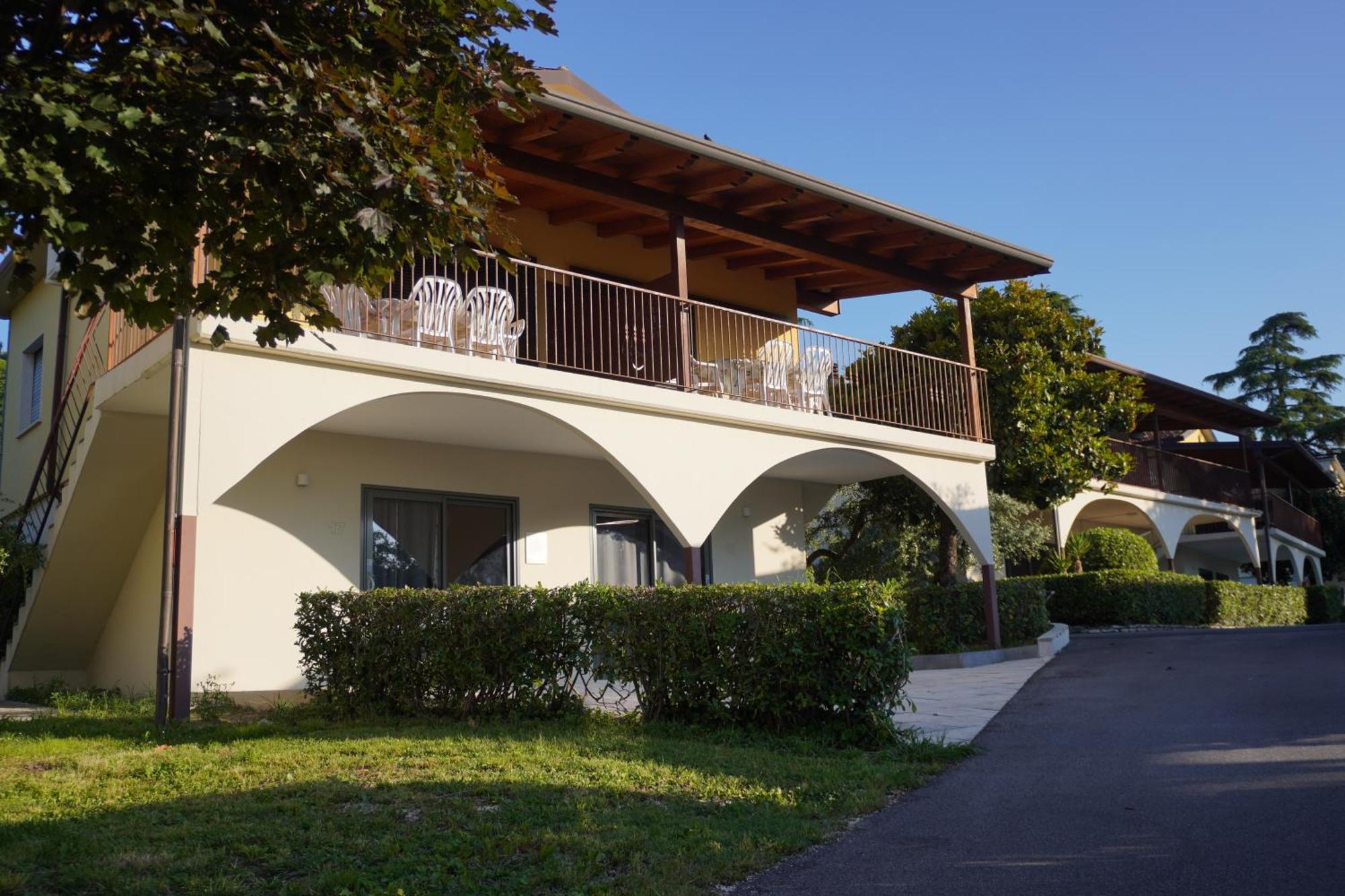 מנרבה דל גארדה Villenpark Sanghen מראה חיצוני תמונה