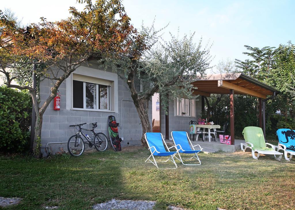 מנרבה דל גארדה Villenpark Sanghen מראה חיצוני תמונה